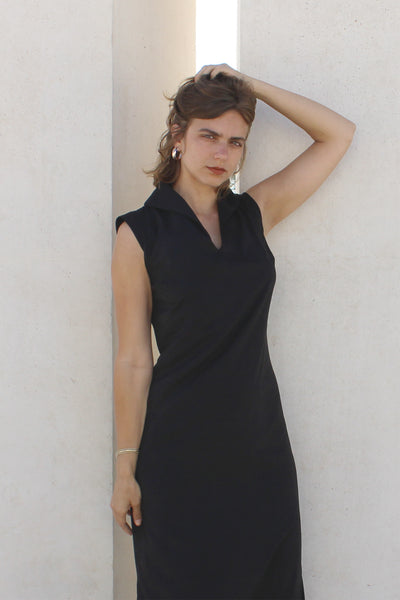 שמלת  קיץ שחורה מחויטת - לינוי